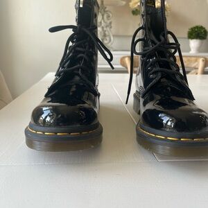 Brand new doc martins! Hardly worn, size 9, color black